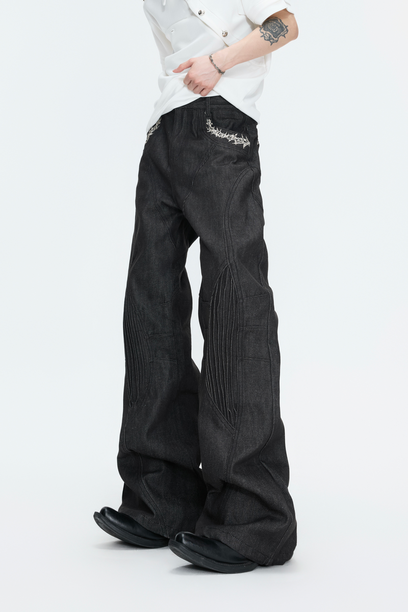 Pleated Embroidered Straight Jeans