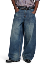 Distressed Straight Leg Jeans