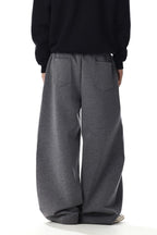 Curved Wide Sweatpants