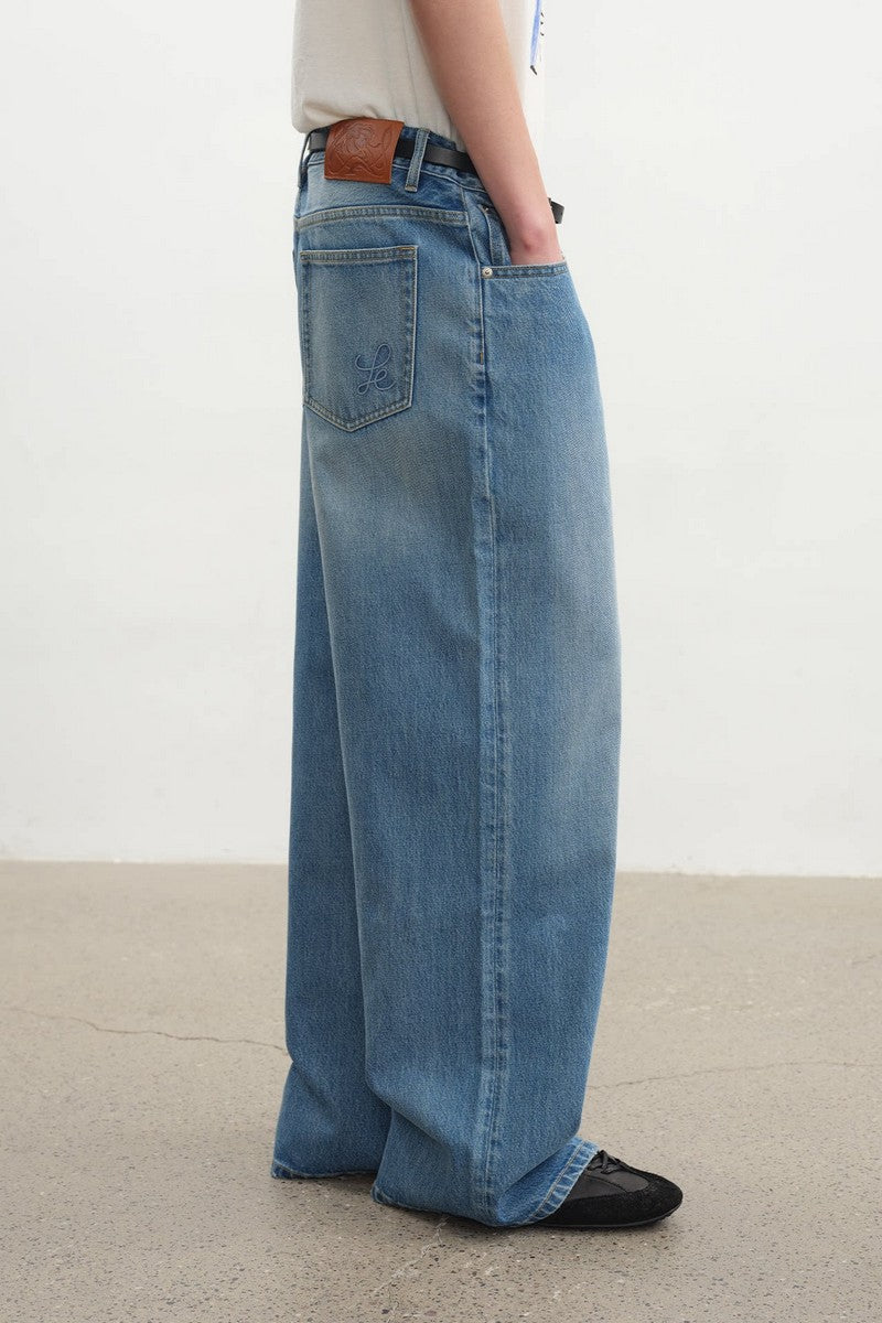 Clean Straight Washed Jeans