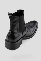 Pointed Platform Chelsea Boots