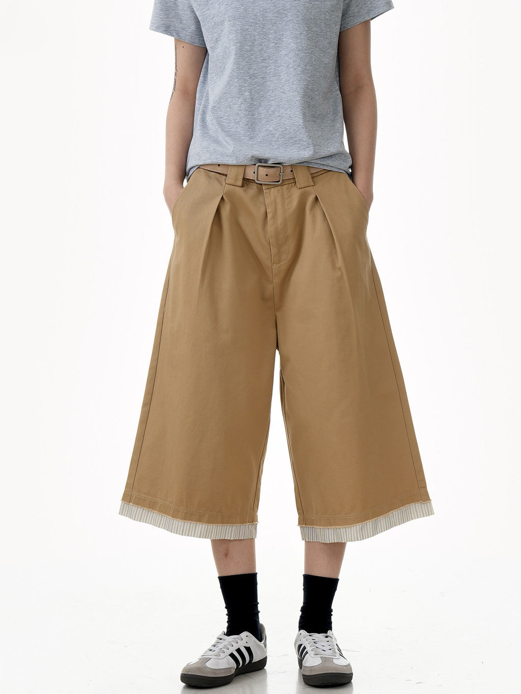 Raw Hem Patch Crop Shorts