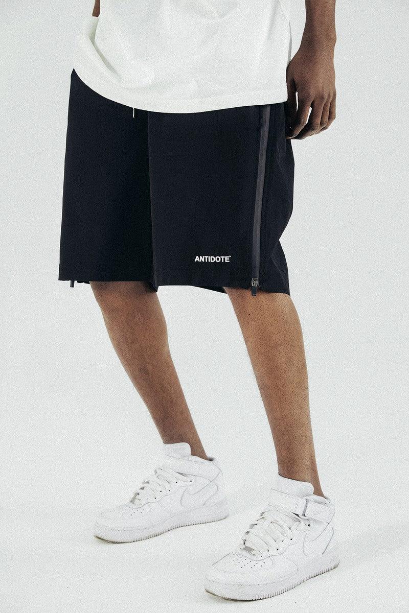 Antidote Side Zipper Loose Shorts