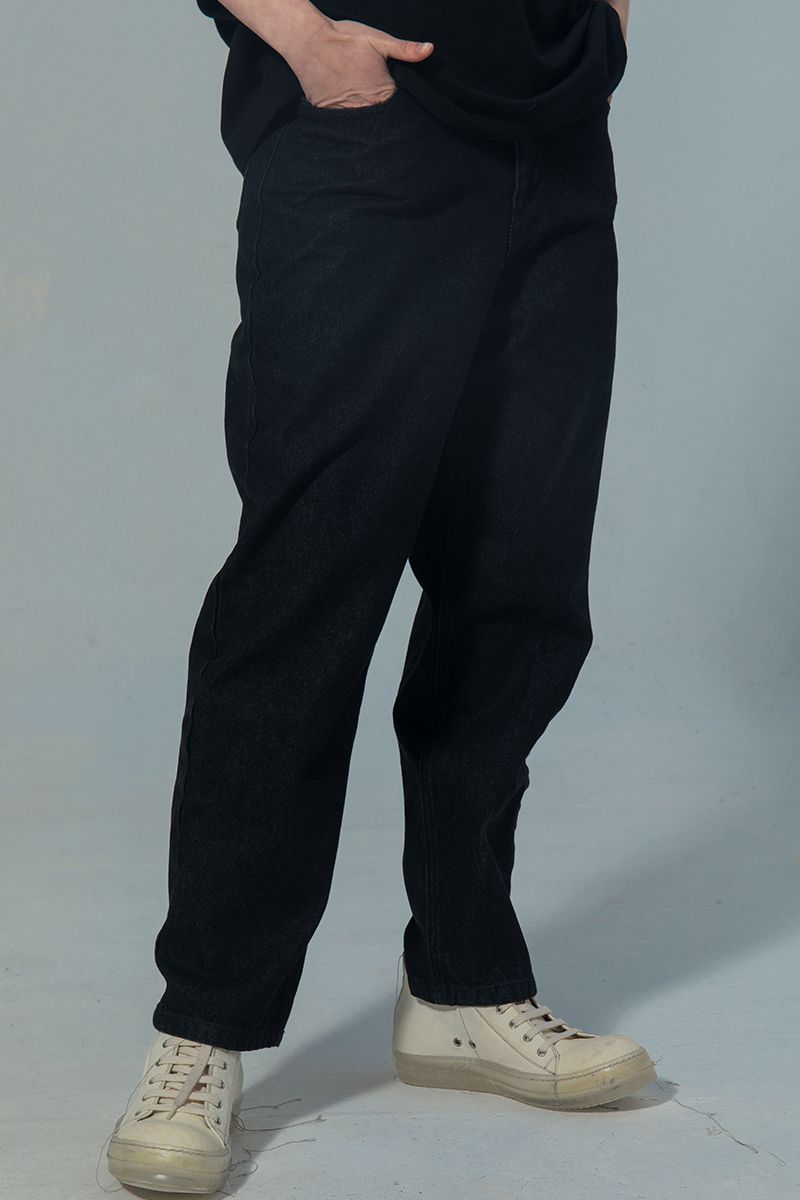 THINGY Black Straight Jeans
