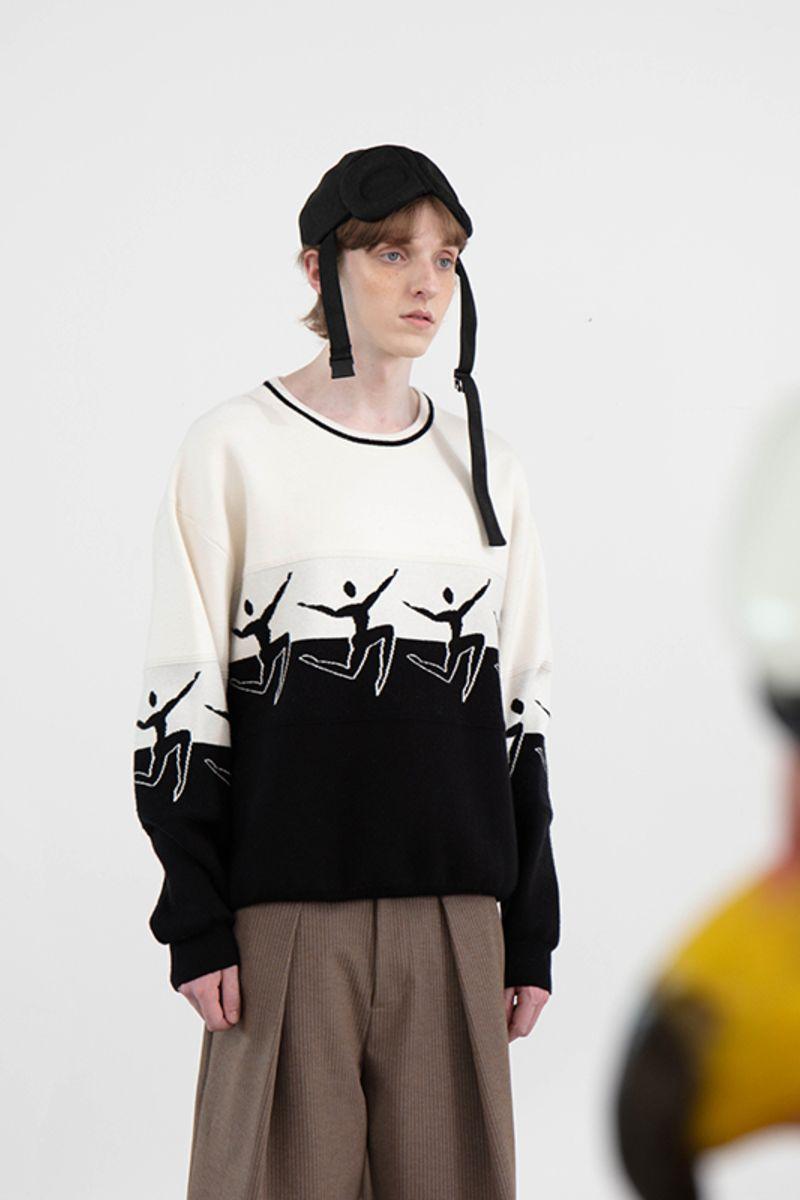 Mix7 Black and White Heavy Sweater