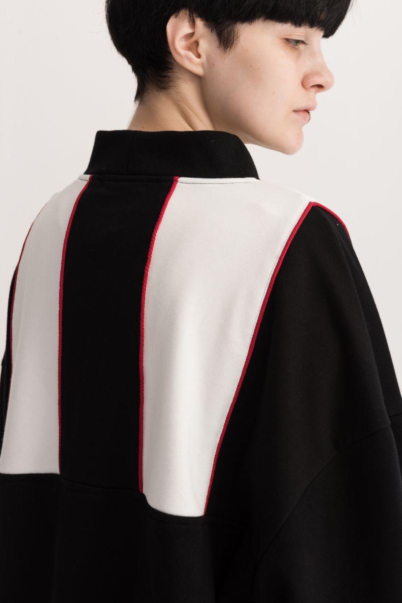 Empty Reference Classic Logo Pullover